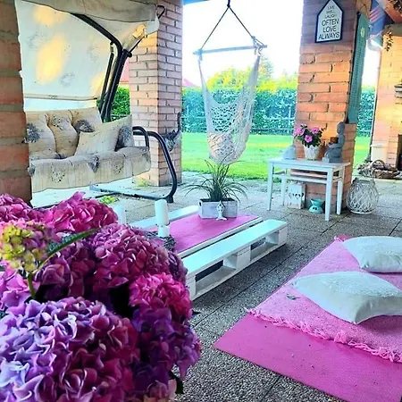 Idylicky Rodinny Arkadia Pri Dunajskej Cyklotrase 3*