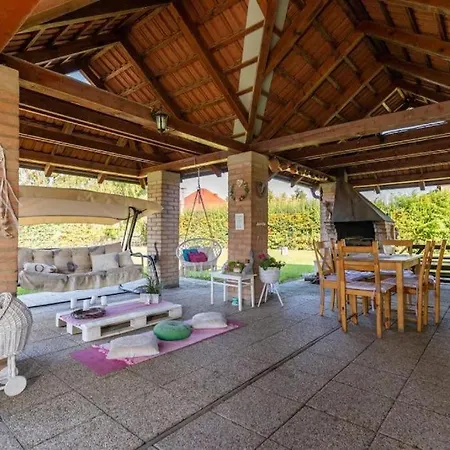 Casa de hóspedes Idylický Rodinný Arkádia Pri Dunajskej Cyklotrase Kyselica