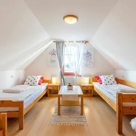 Idylicky Rodinny Arkadia Pri Dunajskej Cyklotrase