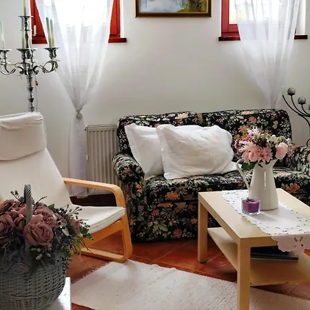 Idylicky Rodinny Arkadia Pri Dunajskej Cyklotrase Kyselica